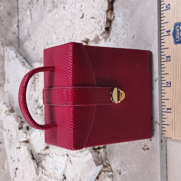 Croc Embossed Leather Travel Jewelry Case - Picture 7 of 8